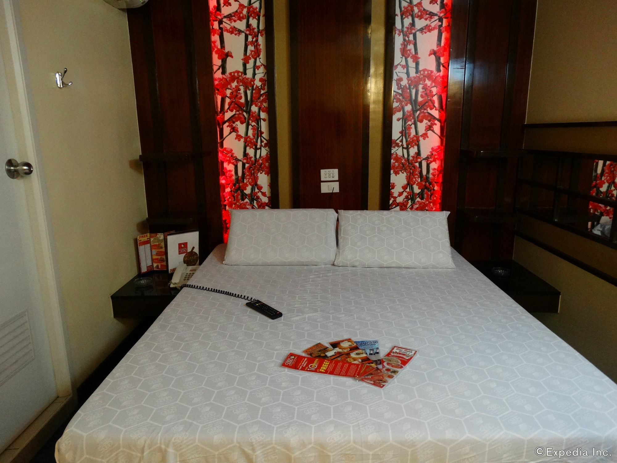 Hotel Sogo Pasay Wood Street Exterior foto
